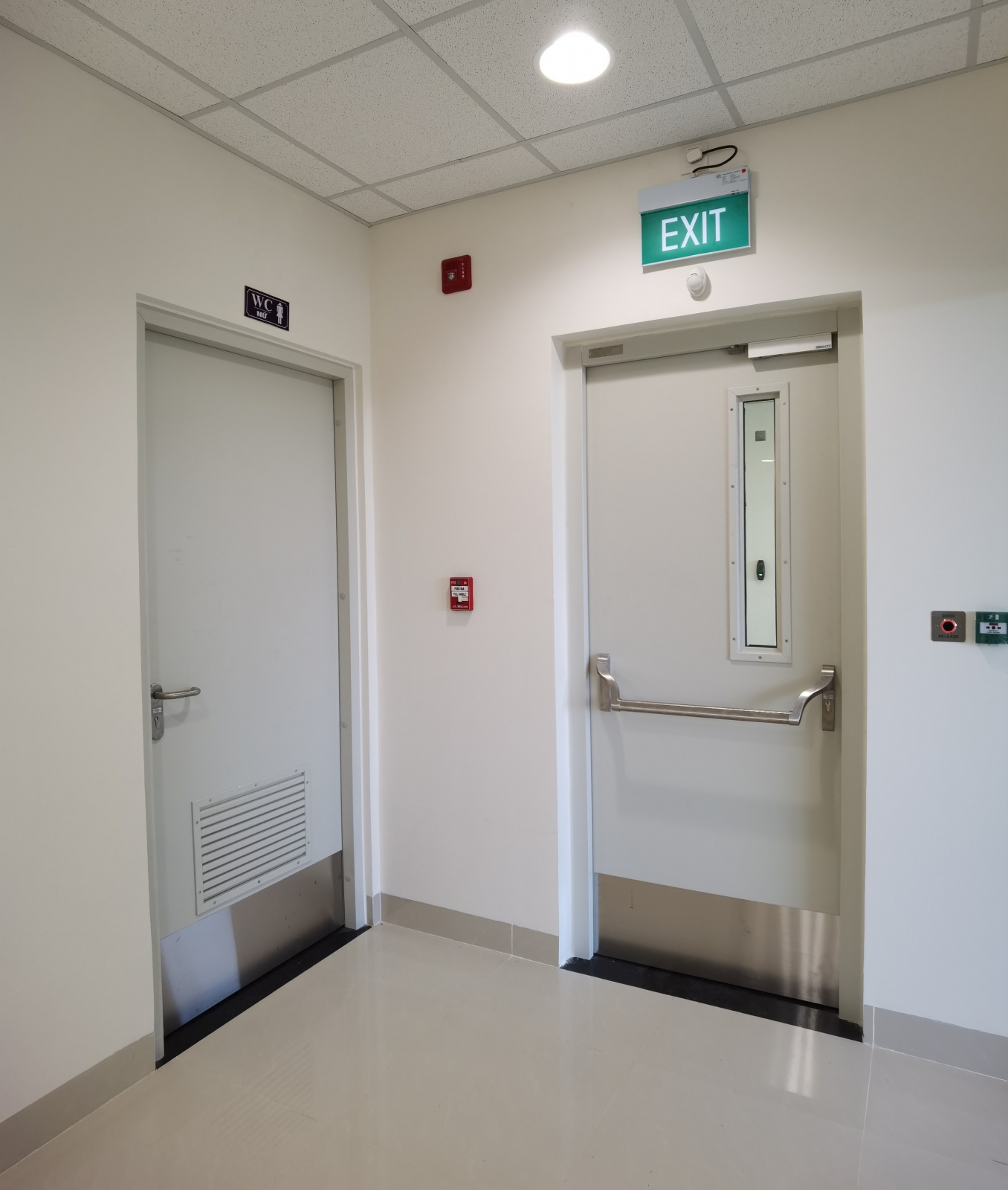 INSULATED FIRE STEEL DOORS